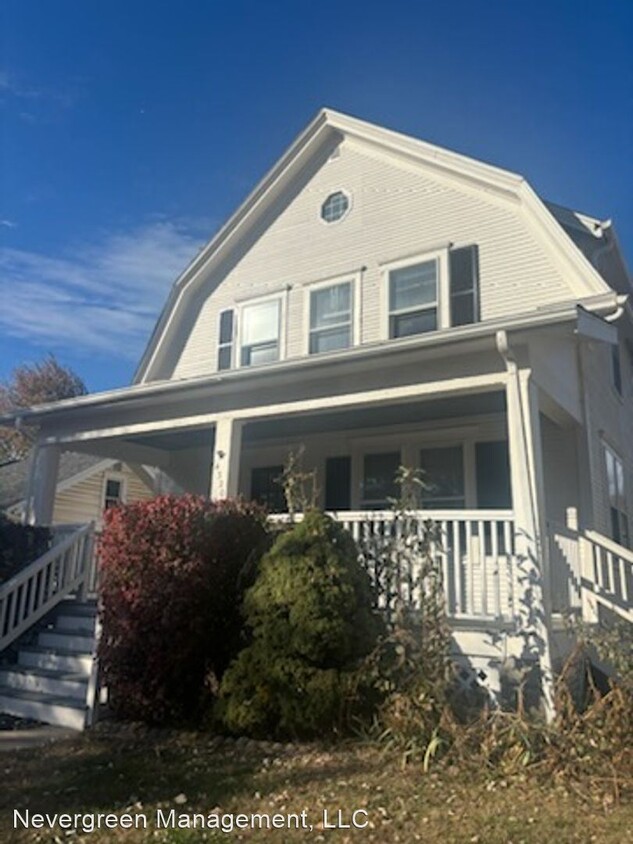 Foto principal - 5 br, 2 bath House - 4320 Wakeley St