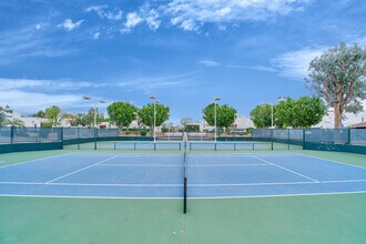 Building Photo - 616 Violeta Dr