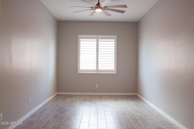 Building Photo - 594 S 174th Ave