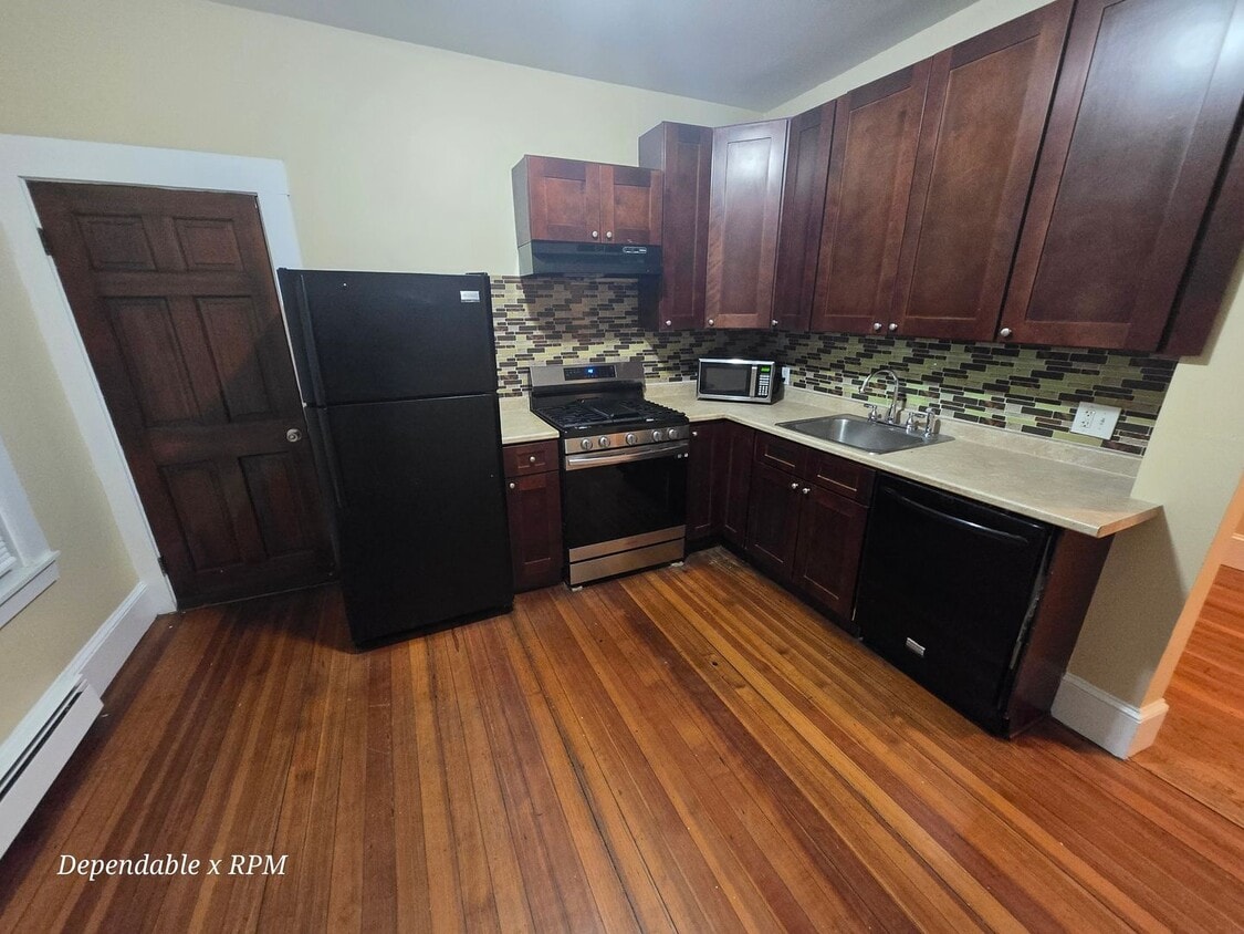 Foto principal - 735 Washington St