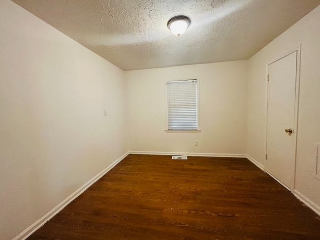 Foto del edificio - 7062 Felton Ln