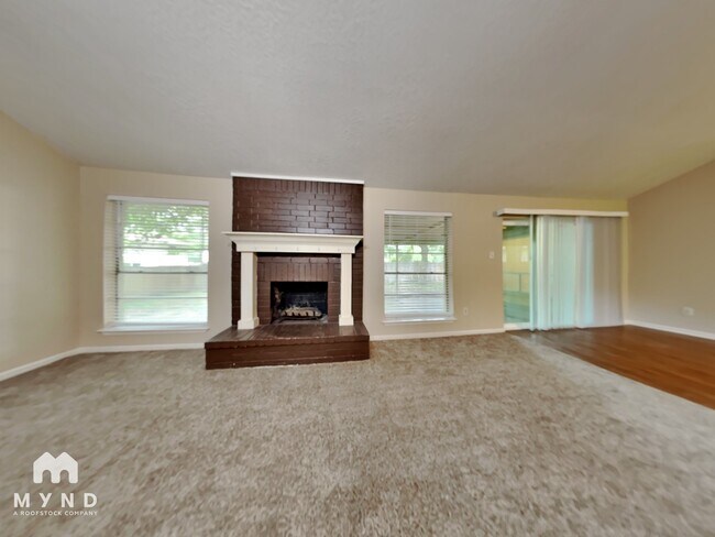 Foto del edificio - 3430 Deer Valley Dr