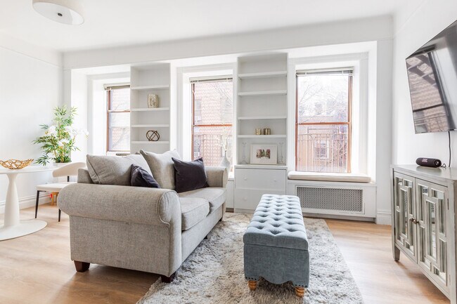 Foto del edificio - 177 Waverly Pl