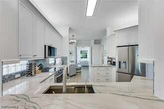 Building Photo - 805 Bentwater Cir