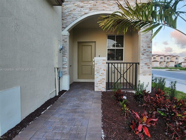 Foto del edificio - 2429 SE 28th Dr