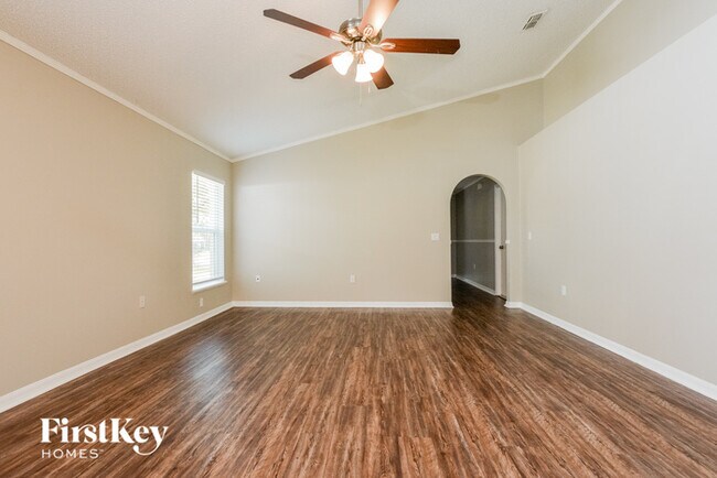 Foto del edificio - 1741 W Marshall Lake Dr