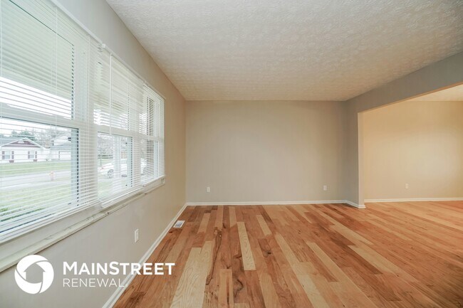 Foto del edificio - 2695 Kenview Rd S