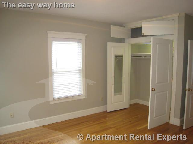 Building Photo - 117 Columbia St