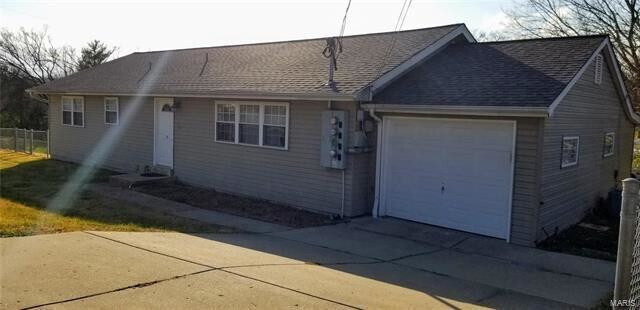 Building Photo - 45 New Sugar Creek Rd