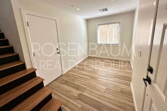 Building Photo - 1345 S Owl Dr