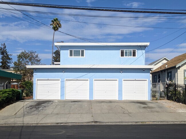 Building Photo - 3524 Allendale Ave