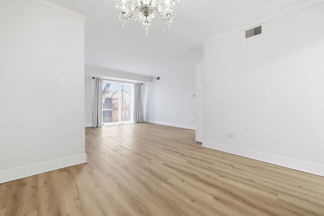 Foto del edificio - 382 Oak Trails Rd