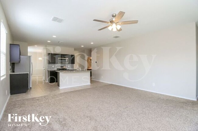 Foto del edificio - 10423 E Lupine Ln