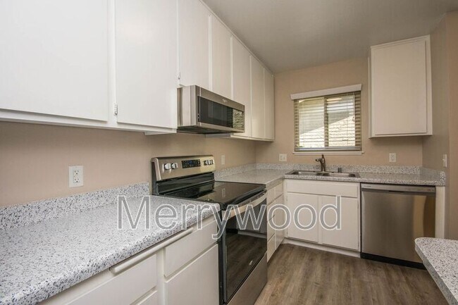 Foto del edificio - 2585 Jefferson St