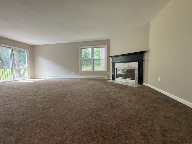 Foto del edificio - 7 Arrowwood Cir