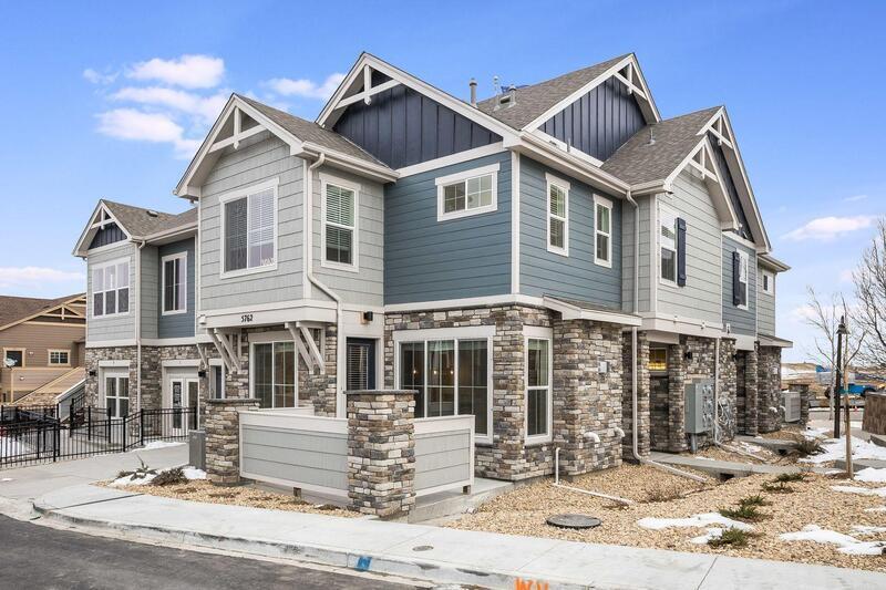 Primary Photo - 5762 S Addison Way