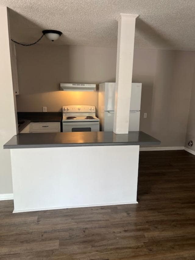 Kitchen Bar - 2106 Pax Hill Rd