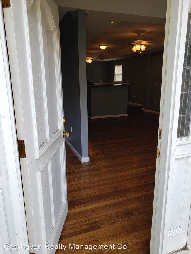 Foto del edificio - 4 br, 1.5 bath House - 3366 Whitney Street