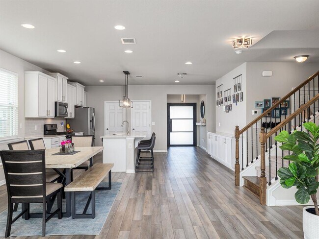 Foto del edificio - 453 Arrowhead Vine St