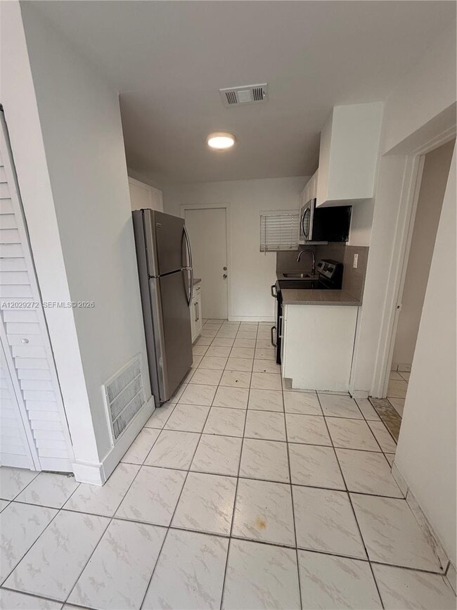 Foto del edificio - 2420 NW 31st St
