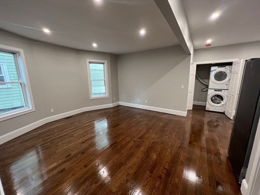 Foto del edificio - 25 Pleasant St