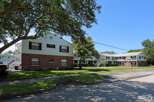 Primary Photo - Colony House