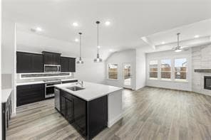 Building Photo - 619 Creekview Ln