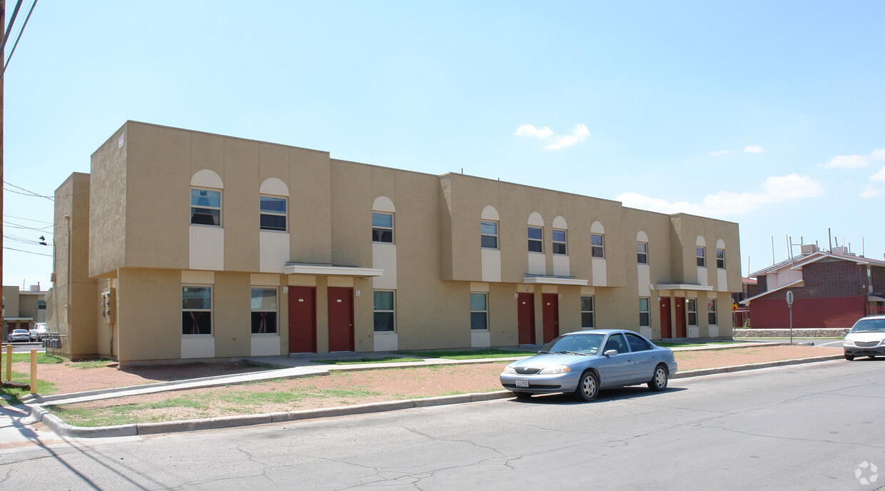 Building Photo - Jose Antonio Escajeda Apartments