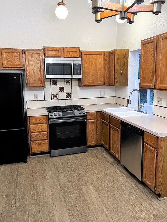 Foto del edificio - Poulsbo area home.