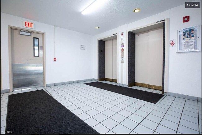 Foto del edificio - 25735 Lorain Rd