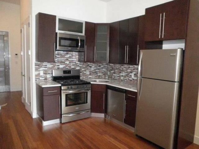 Primary Photo - 2532 30th Dr
