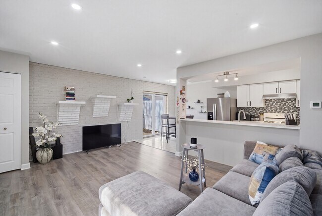Foto del edificio - 1495 Cornell Ct