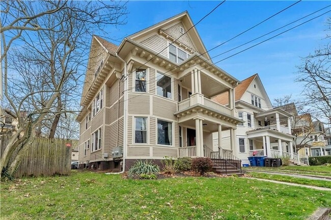 Foto del edificio - 122-124 Mansfield St