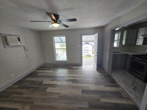 Building Photo - 8335 Bonner Dr