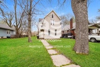 Building Photo - 1319 N Broadway St