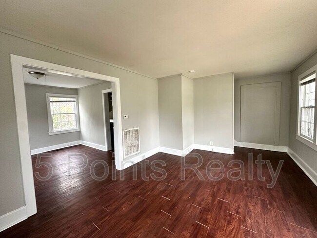Foto del edificio - 1408 Bryan St
