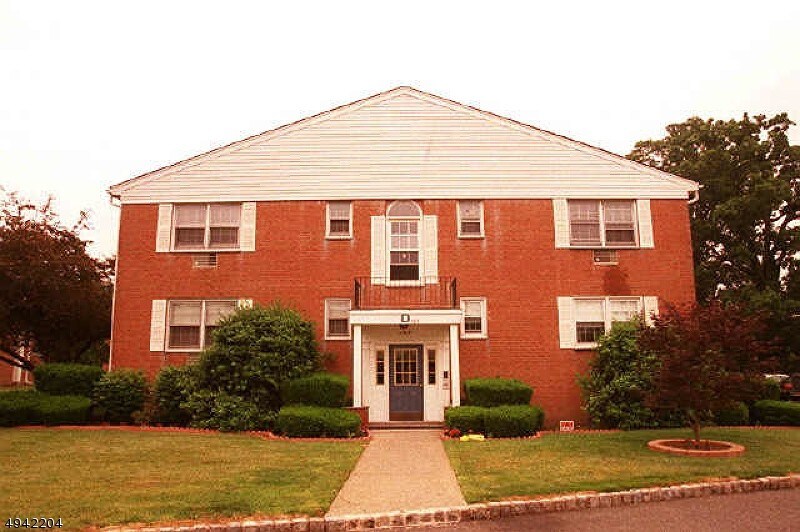 565 Grove St Unit D7, Clifton, NJ 07013 Condo for Rent in Clifton