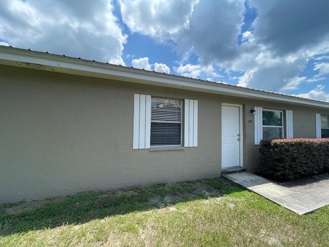 Building Photo - 1145 Cherry Ln