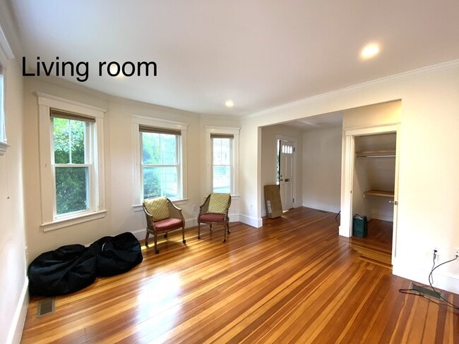 Building Photo - 351 Walden St