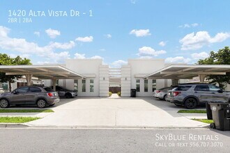 Building Photo - 1420 Alta Vista Dr