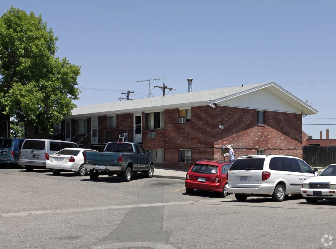 Primary Photo - 3006 Denver St