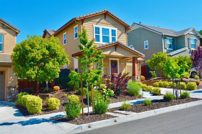 Building Photo - 1729 Allan Way
