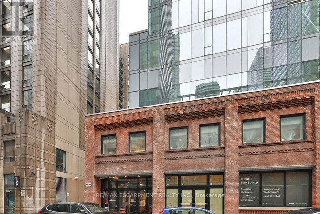 Photo du bâtiment - 15-315 Mercer St