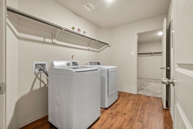 Building Photo - 15470 Rancho Joya Wy