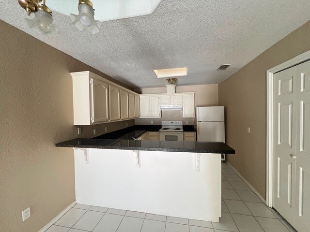 Foto del edificio - 2105 Kimberly Ln