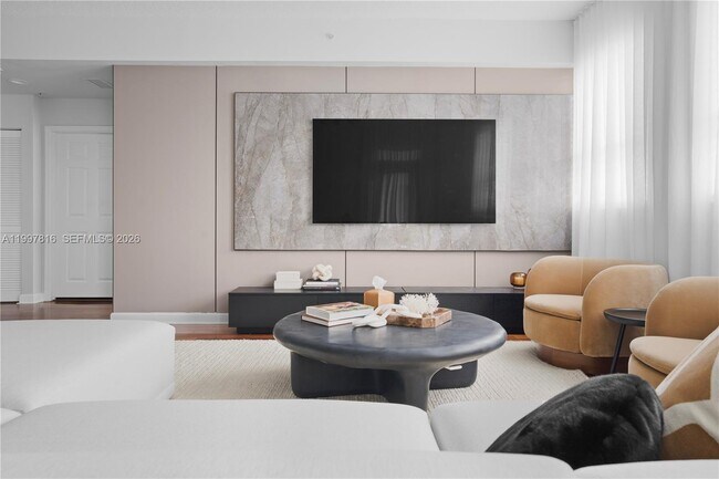 Foto del edificio - 8390 SW 72nd Ave