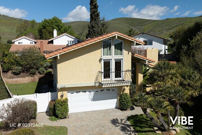 Foto del edificio - WESTLAKE HILLS- 5 BEDROOMS on a Quiet Street. Walk to everything!!!