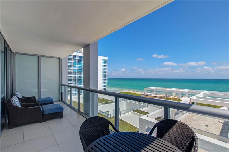 Primary Photo - 6799 Collins Ave