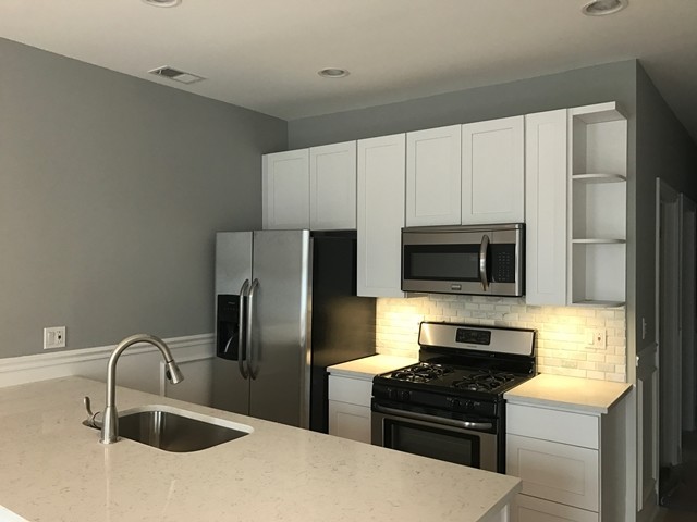 Foto principal - 2908 N Dawson Ave