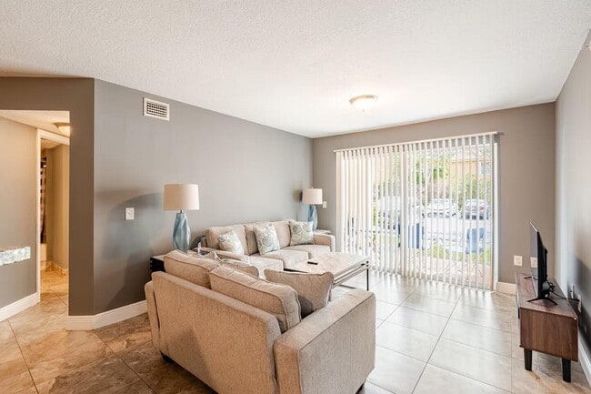 Foto del edificio - 4041 San Marino Blvd